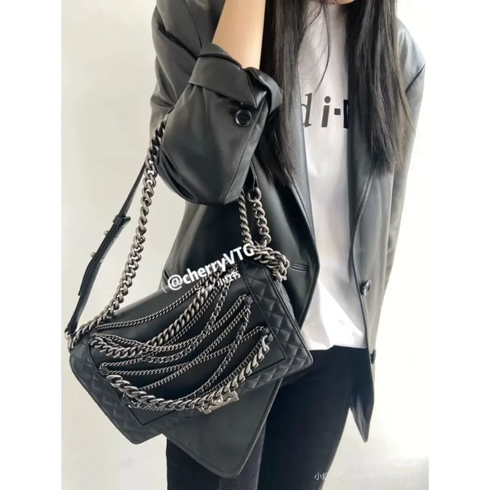 Chanel Women Pre-Loved Bag Very Good Condition